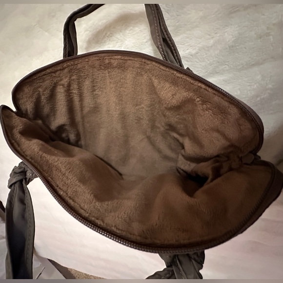 Marc Jacobs Taupe Quilted Laptop Bag - Picture 4 of 7